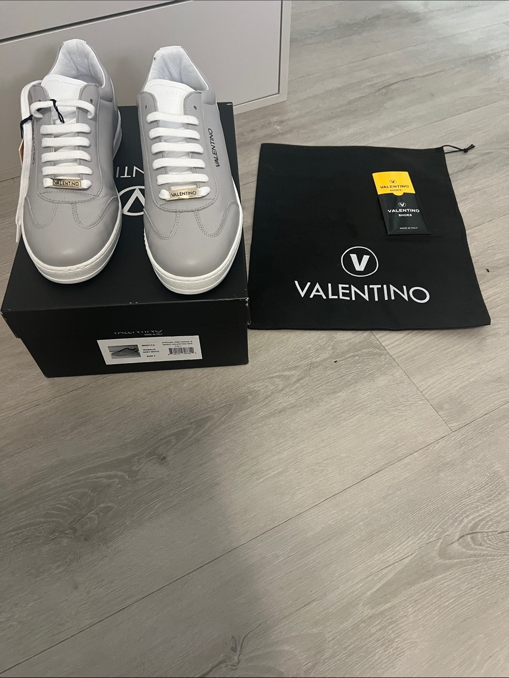 Brand New Valentino Men's Low-Top Sneakers in Light Gray and White